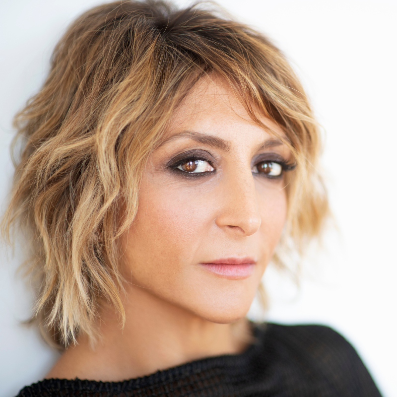 LE STRAVAGANTI DIS-AVVENTURE DI KIM SPARROW