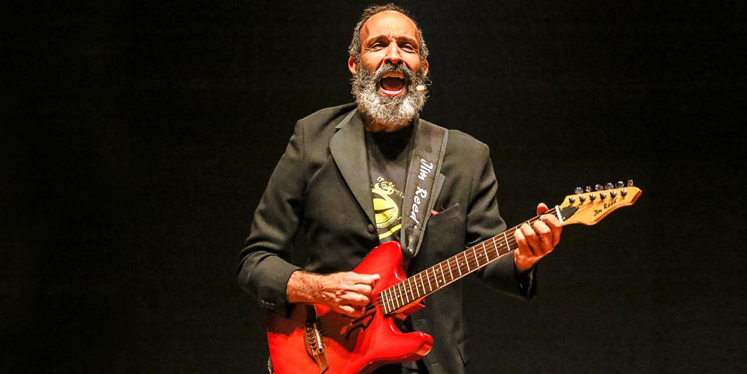 BEIGE – L’IMPORTANZA DI ESSERE DIVERSO